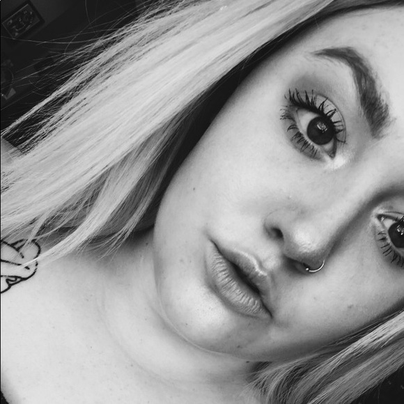 Meet the Posher Other - Meet your Posher, Moll